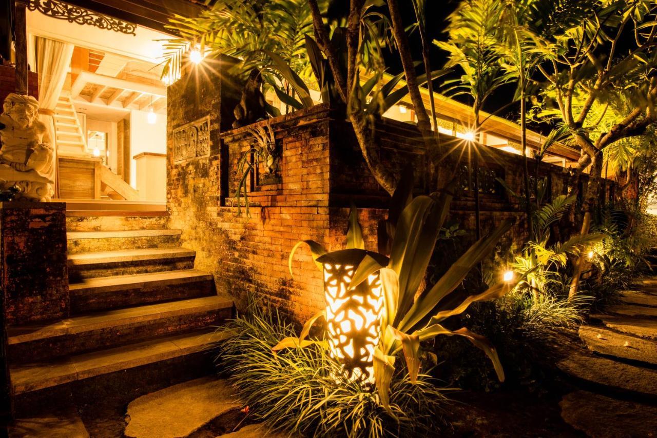 Istha Puri By Dwaraloka Villa Gianyar  Exterior photo