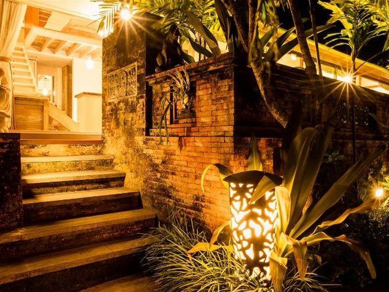 Istha Puri By Dwaraloka Villa Gianyar  Exterior photo